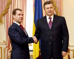 Медведев приедет к Януковичу
