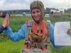 Парашютистка из Тюменской области выжила, упав с высоты 800 метров