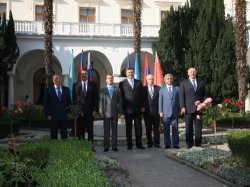 Главы стран СНГ на встрече в Ялте приняли совместное заявление