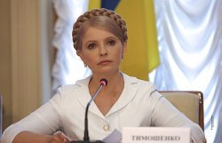 Тимошенко: Янукович является покровителем РосУкрЭнерго