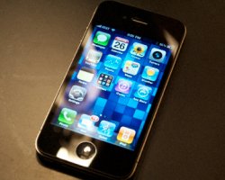 iPhone 4 не попал в список рекомендованных товаров в США