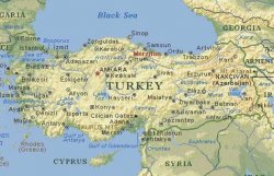 Украинцам советуют пока не посещать Турцию