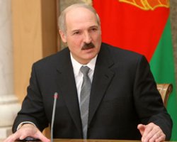 Лукашенко: Беларусь не развалит Таможенный союз в угоду Москве 