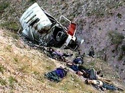 В Грузии микроавтобус упал в пропасть: погибли 7 человек