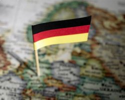 Германия смягчит требования к документам украинцев