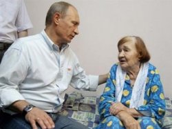 Путин выделил 5 миллиардов рублей на помощь погорельцам