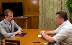 Янукович и Попов в Крыму обсудили проблемы Киева