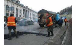 Дороги Киева обещают отремонтировать с приходом тепла