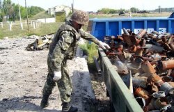 Ситуация на военных складах в Лозовой остается пожароопасной