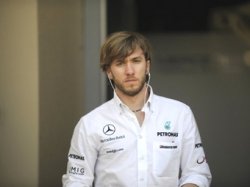 Команда Mercedes GP рассталась с Ником Хайдфельдом