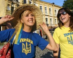 Все больше жителей Украины говорят на украинском языке