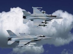 Пилоты столкнувшихся греческих истребителей F-16 найдены живыми