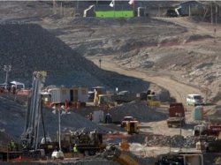 Спасатели доберутся до замурованных чилийских шахтеров в начале ноября