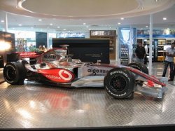 Голландские власти проверят легальность шоу-заездов команды McLaren