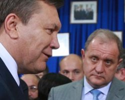 Янукович поручил Могилеву контролировать расследование убийства хасида