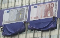 Еврокомиссия накажет страны, угрожающие стабильности евро
