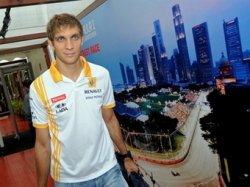 Виталий Петров сохранит место в Renault F1 в 2011 году