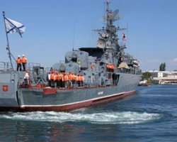 Российский флот не собирается делиться с Севастополем причалом