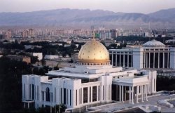 Туркменистан отмечает 19-ю годовщину независимости