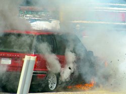 Кандидату на должность мэра Дрогобыча сожгли машину
