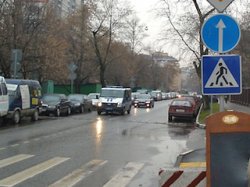 Российские водители отныне должны ездить с включенным ближним светом