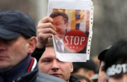 Милиции не удается разогнать предпринимателей на Майдане