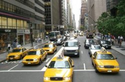 В Нью-Йорке таксисты будут работать в бронежилетах