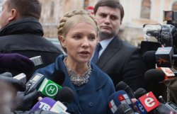 Тимошенко: Янукович не дождется, чтобы я покинула Украину