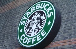 Всемирно известная сеть кофеен убирает из логотипа слово «кофе»