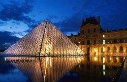 Лувр сохранил титул самого посещаемого музея мира 