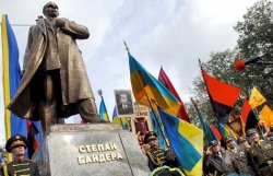 Суд лишил Бандеру звания Героя Украины