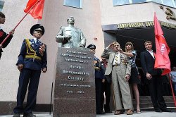 Милиция задержала подозреваемых в отрезании головы Сталину