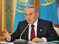 Назарбаев не подписал поправки в конституцию о продлении себе полномочий до 2020 года