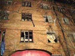 Взрыв газа в жилом доме в Киеве: 5 человек пострадали, жильцов отселят
