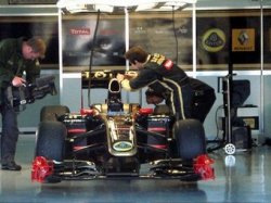 Команда Lotus Renault GP представила новый болид в Валенсии