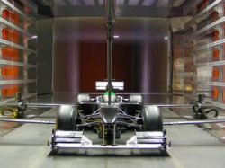 Williams и Ferrari использовали для доводки своих болидов базу "Тойоты"