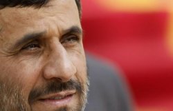 Ахмадинежад о событиях в Египте: рушатся диктаторские режимы