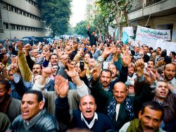 Египет перешёл от революции к забастовкам