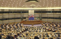 Европарламент принял жесткую резолюцию по России