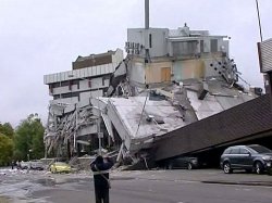 Мощное землетрясение в Новой Зеландии унесло десятки жизней. В Крайстчерче введен режим ЧП