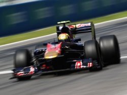 Финальные тесты Формулы-1 перенесены из Бахрейна в Испанию