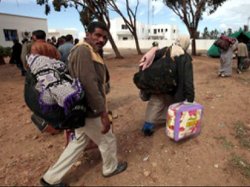 ООН: Ливию покинули около ста тысяч человек