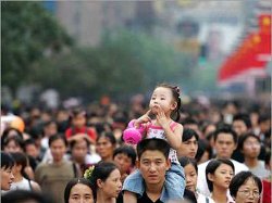 Численность населения Китая уже превысила 1,34 млрд. КНР остаётся самой густонаселенной страной