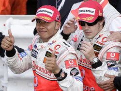 В 2007 году Алонсо требовал, чтобы Хэмилтону перед гонкой не долили топлива в бак
