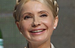 Тимошенко разрешили съездить к маме на 8 марта