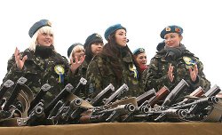 В украинской армии больше 50 тысяч женщин
