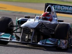 Обновленный болид Mercedes оказался быстрейшим на тестах в Барселоне