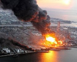 Серия взрывов на АЭС: Японию накрывает радиация, эвакуация в радиусе 20 км, паника в Токио