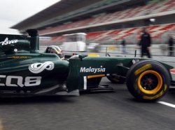 Team Lotus пустит за руль третьего пилота