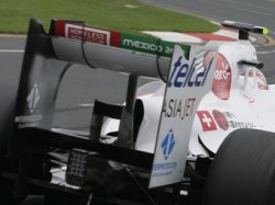 Гонщикам Формулы-1 запретили регулировать заднее антикрыло в дождь